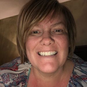 Meet your Posher, Steph